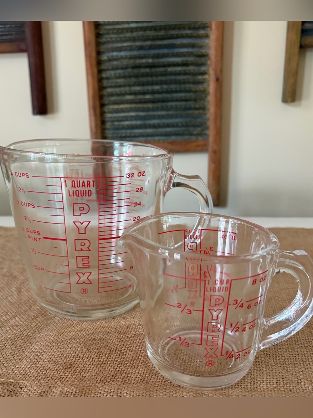 Vintage Pyrex Measuring Cup Set❤️
